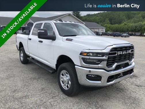 2025 RAM 2500 Tradesman Crew Cab 4x4 6'4' Box
