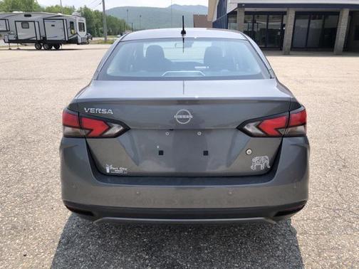 2023 Nissan Versa 1.6 S