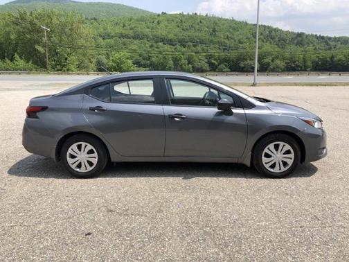2023 Nissan Versa 1.6 S