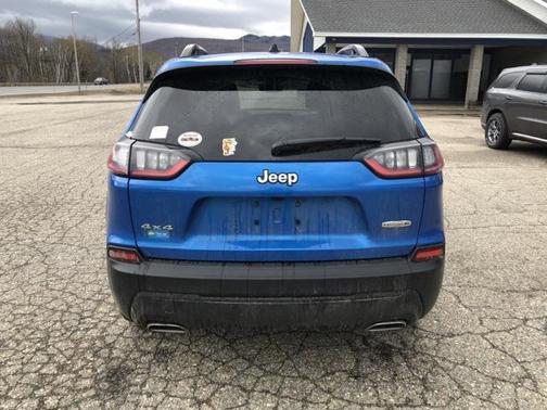 2022 Jeep Cherokee Latitude Lux