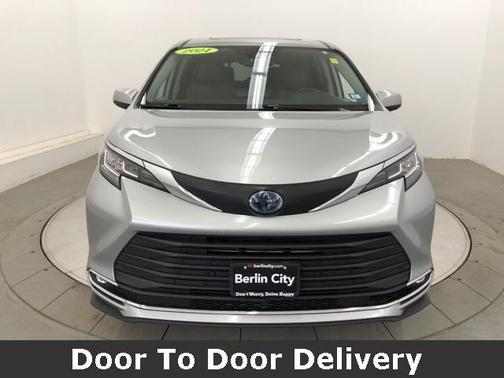 2021 Toyota Sienna XLE 7 Passenger