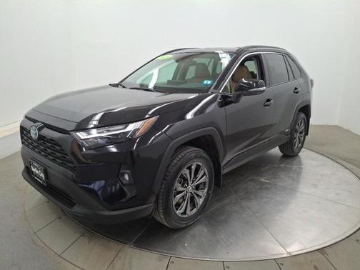 2024 Toyota RAV4 Hybrid XLE Premium