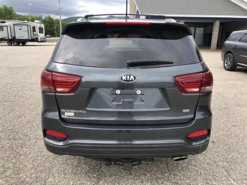 2020 Kia Sorento LX
