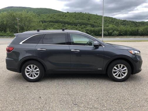 2020 Kia Sorento LX
