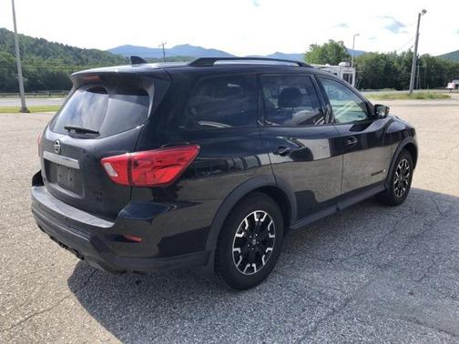2020 Nissan Pathfinder SV 4WD