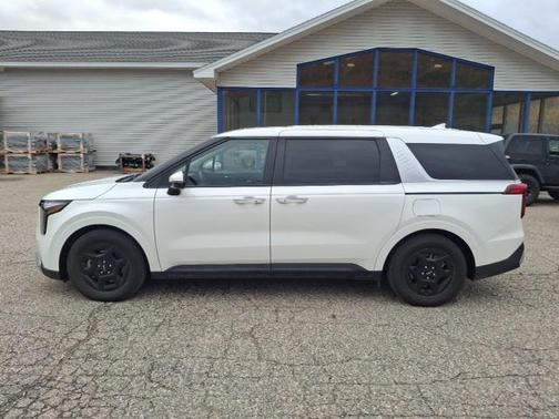 2025 Kia Carnival LXS