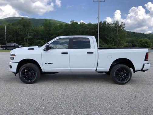 2025 RAM 2500 Big Horn Crew Cab 4x4 6'4' Box