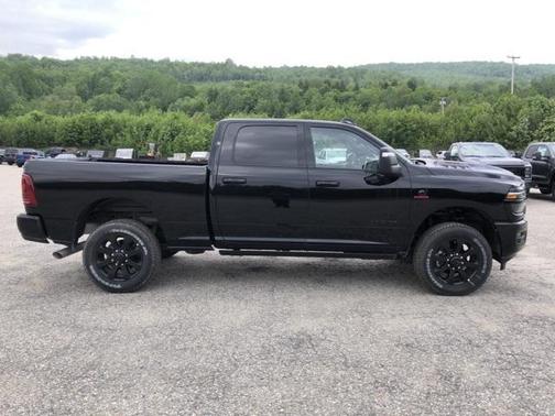 2025 RAM 2500 Laramie Crew Cab 4x4 6'4' Box