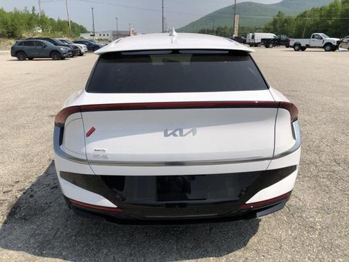 2025 Kia EV6 Wind
