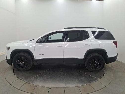 2023 GMC Acadia AWD AT4