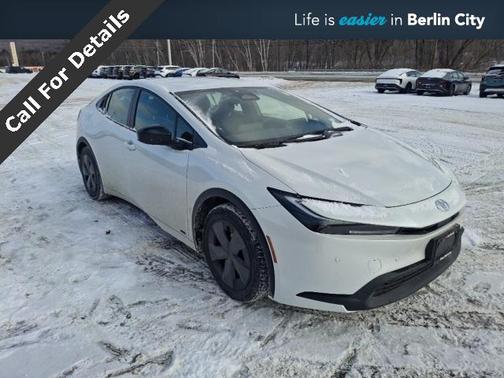 2023 Toyota Prius LE
