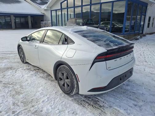 2023 Toyota Prius LE