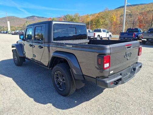 2025 Jeep Gladiator Sport S