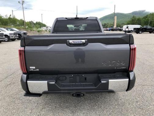2025 Toyota Tundra Hybrid 1794 Edition