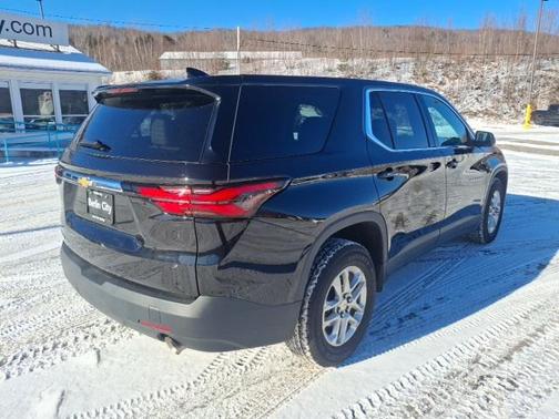 2022 Chevrolet Traverse LS