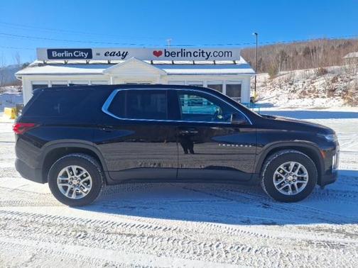 2022 Chevrolet Traverse LS