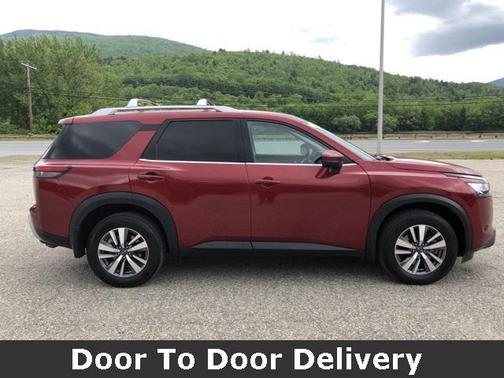 2024 Nissan Pathfinder SL 4WD