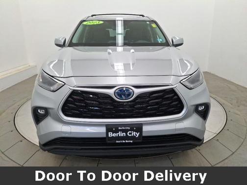 2023 Toyota Highlander Hybrid XLE