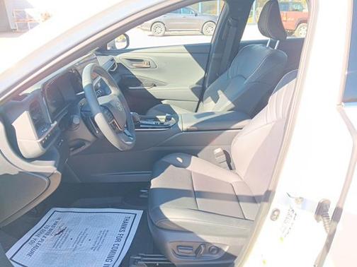 2025 Toyota Crown Signia Limited