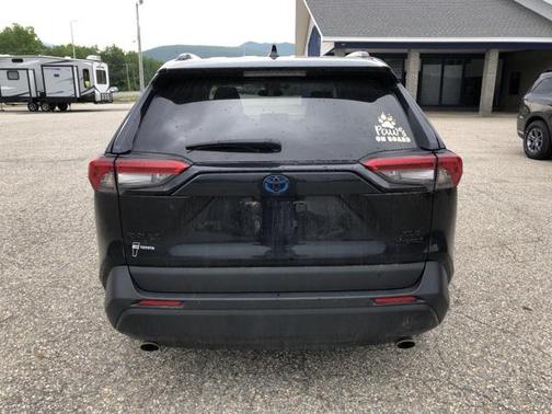 2020 Toyota RAV4 Hybrid XLE