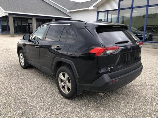 2020 Toyota RAV4 Hybrid XLE