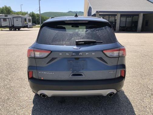 2020 Ford Escape Titanium
