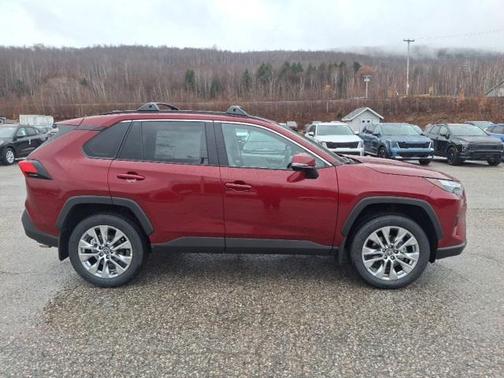 2025 Toyota RAV4 XLE Premium