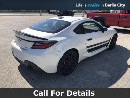 2024 Toyota GR86 Base