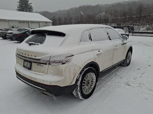 2019 Lincoln Nautilus Standard