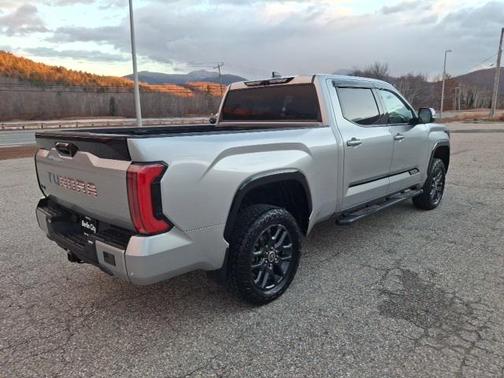 2022 Toyota Tundra Platinum