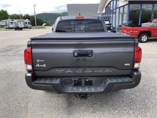 2022 Toyota Tacoma SR