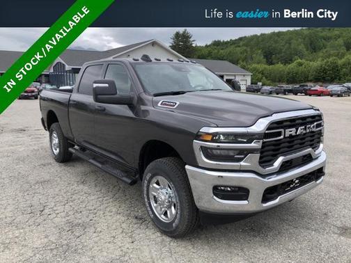 2025 RAM 2500 Tradesman Crew Cab 4x4 6'4' Box