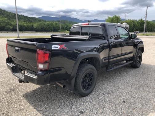 2022 Toyota Tacoma SR