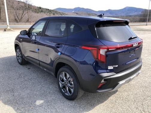 2025 Kia Seltos LX