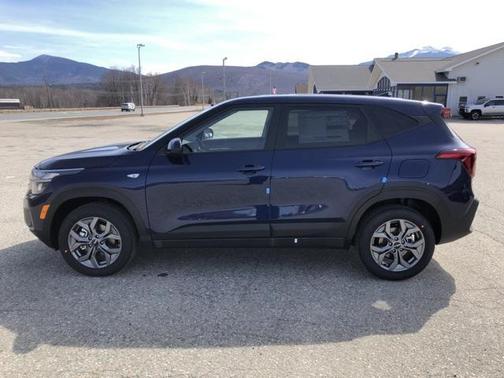 2025 Kia Seltos LX