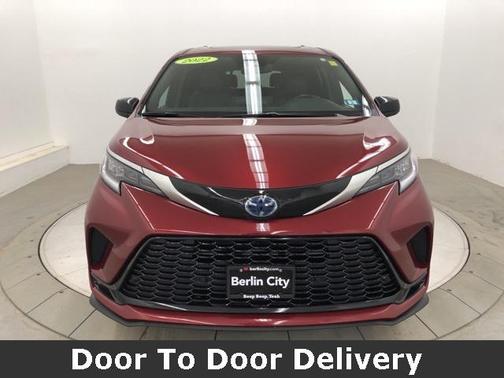 2022 Toyota Sienna XSE 7 Passenger