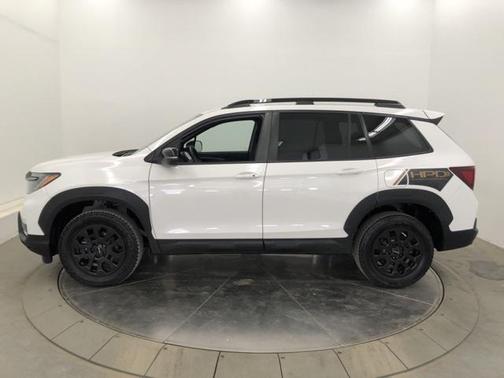 2023 Honda Passport AWD TrailSport