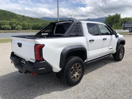 2024 Toyota Tacoma Hybrid Trailhunter