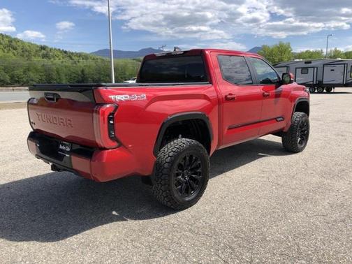 2024 Toyota Tundra Hybrid Platinum
