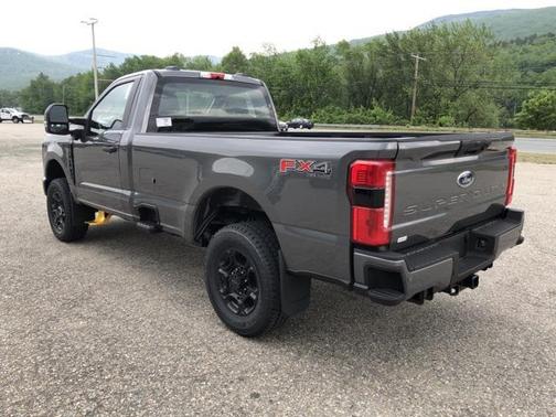 2025 Ford F-250 XL