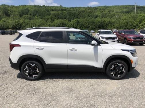 2025 Kia Seltos EX