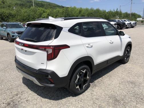 2025 Kia Seltos EX