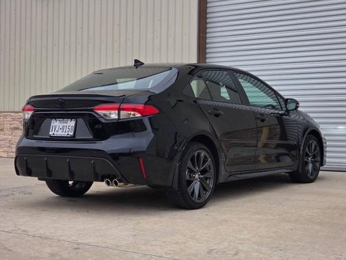 Midnight Black Metallic 2026 Toyota Corolla SE