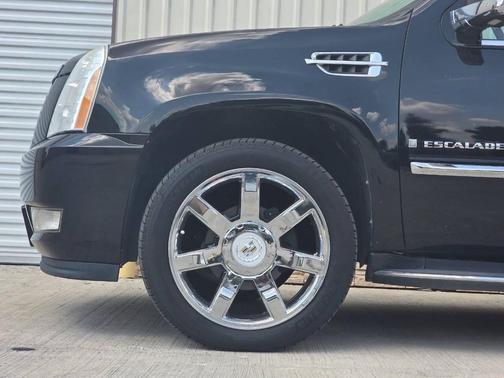2009 Cadillac Escalade ESV Standard