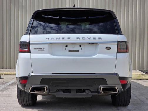 Yulong White Metallic 2019 Land Rover Range Rover Sport HSE