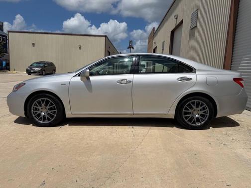 Silver 2009 Lexus ES 350 Base
