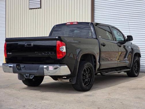 2014 Toyota Tundra SR5