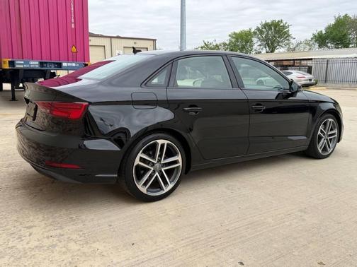 Mythos Black Metallic 2019 Audi A3 Premium