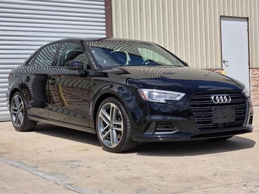 Mythos Black Metallic 2019 Audi A3 Premium