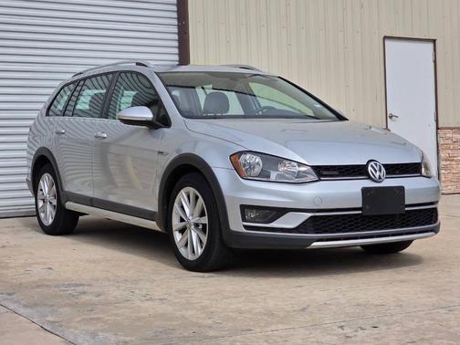 2017 Volkswagen Golf Alltrack TSI SE